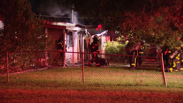 2 adults, 5 kids displaced after Tampa home catches fire: HCFR