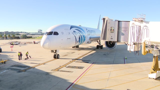 2nd flight carrying Israeli evacuees lands in Tampa