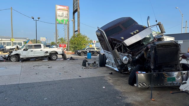 Dade City man injured in crash with driver fleeing from troopers in stolen vehicle: FHP