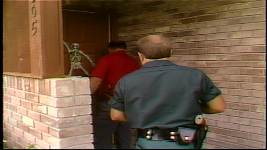 Detectives investigate in 1986. 