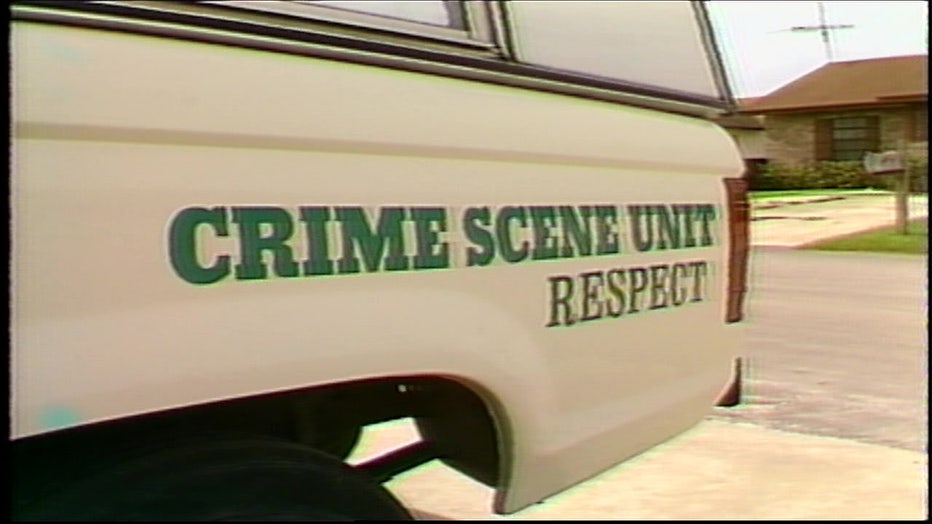 Crime Scene Unit outside of Theresa Scalf's home in 1986.