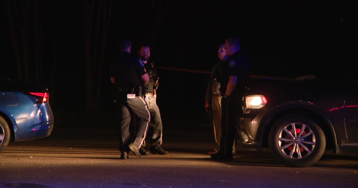 Police conduct death investigation in Pinellas Park | FOX 13 Tampa Bay