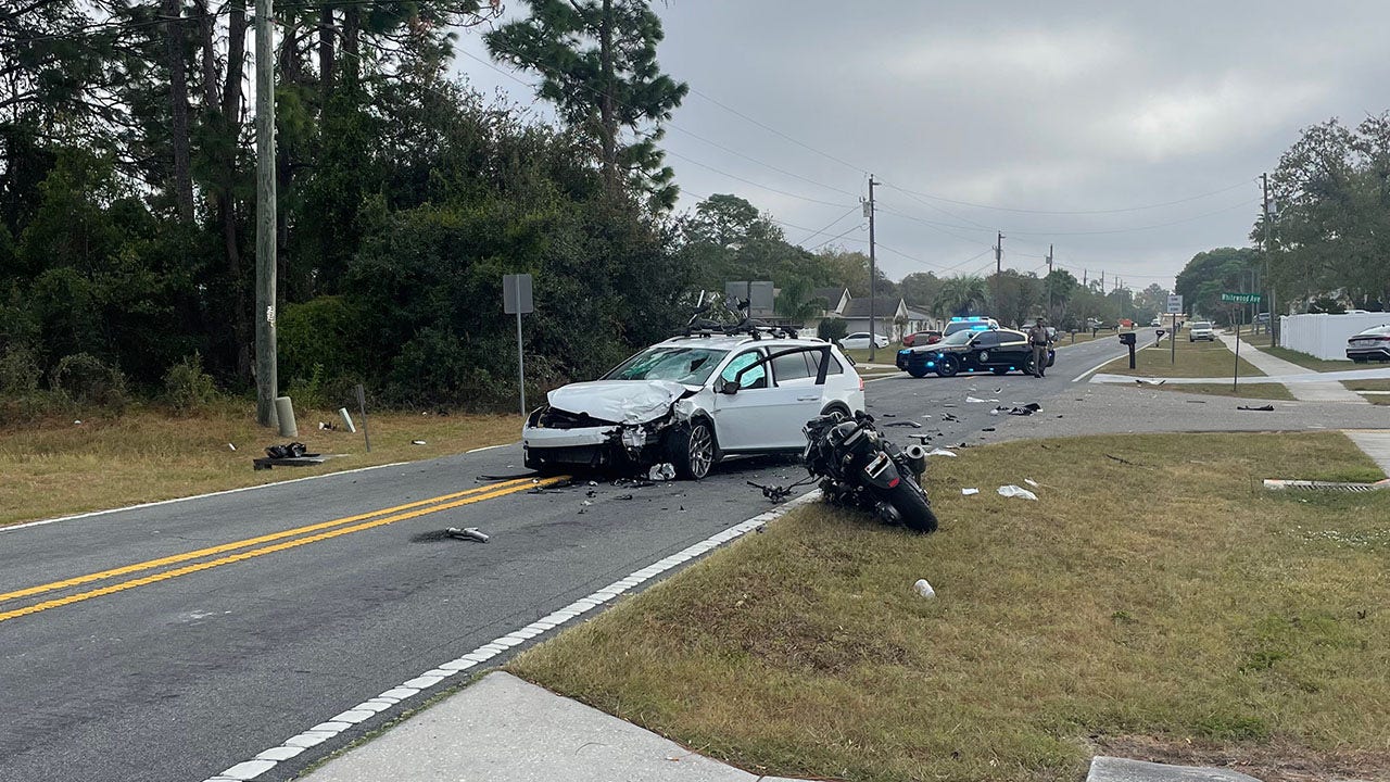 Motorcyclist dies after crash in Spring Hill FHP