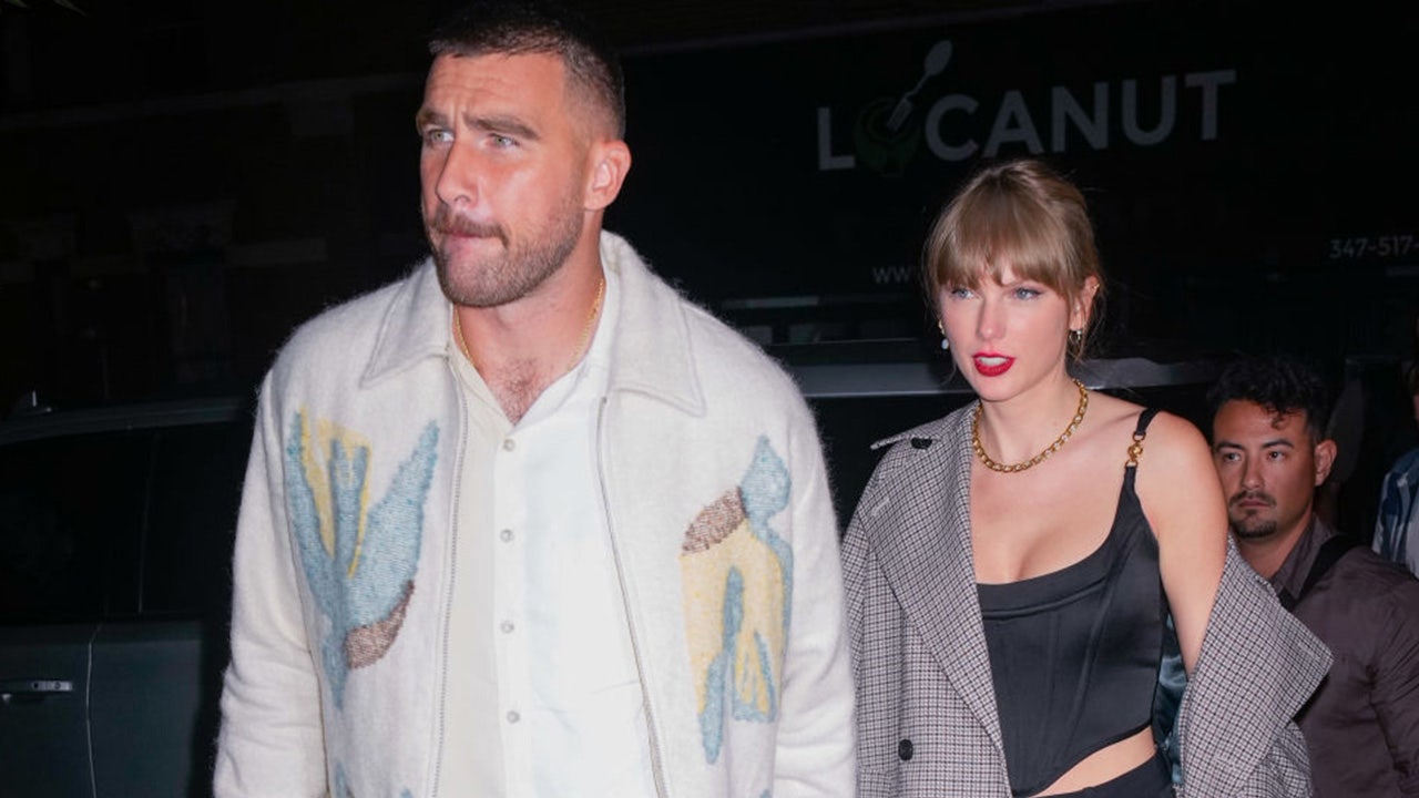 Travis Kelce TALKS ABOUT Pregnancy Rumors With Taylor Swift (FULL VIDEO ...