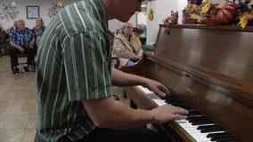 Brooksville teen plays music for seniors at retirement facility