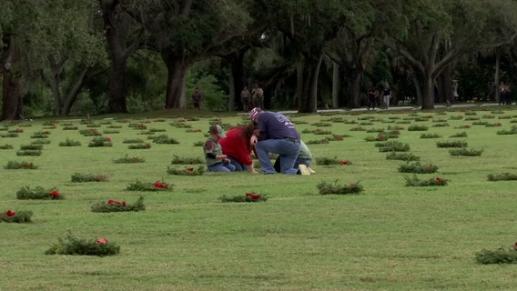 How to donate to Wreaths Across America as they honor veterans over the holidays