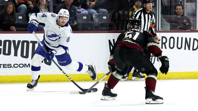 Lightning drop 2nd straight game, continue road struggles losing 3-1 to Arizona Coyotes