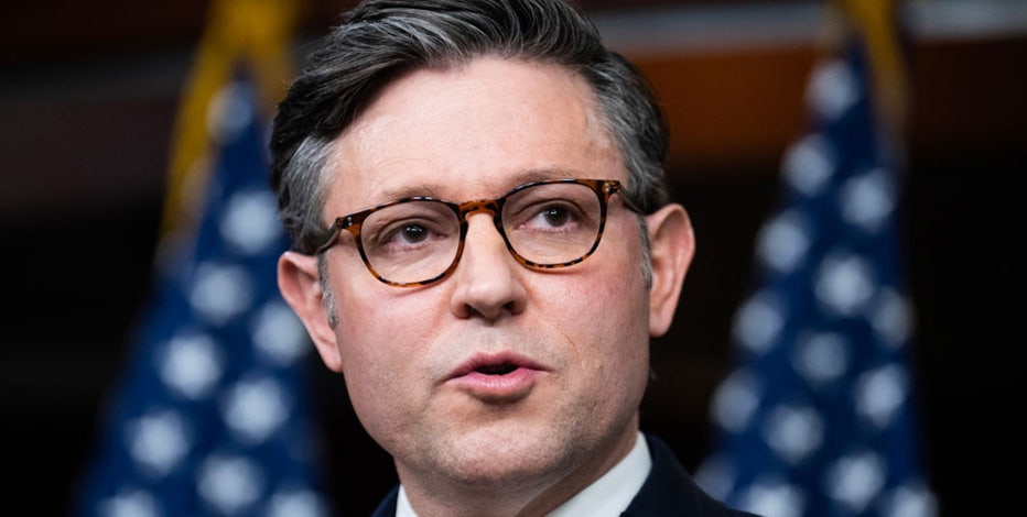 House passes spending bill to avert government shutdown