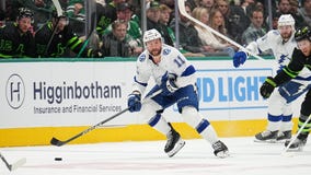 Robertson scores twice as Stars dominate struggling Lightning 8-1