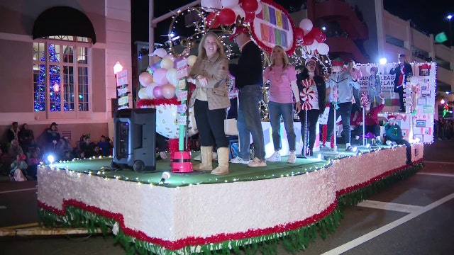 Annual Christmas Parade returns to Lakeland to kickoff the holiday season