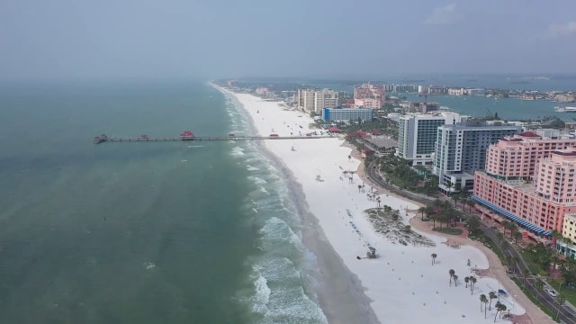 Tampa Bay area's major weekend events attracts tourists for New Year's holiday