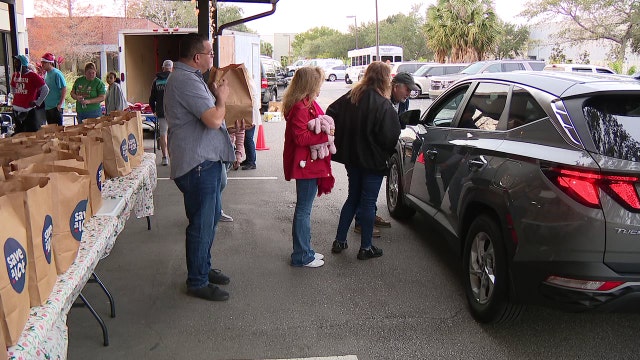 Miracle by the Bay teams up with Bay Area organizations to help families in need during Christmas season