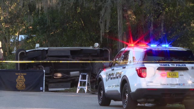 Tampa mail carrier dead after USPS truck overturns in hit-and-run; suspect at large