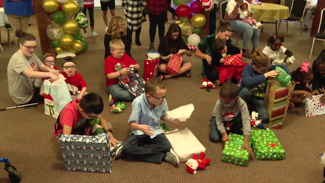 Visually impaired children experience holiday magic in Ybor City