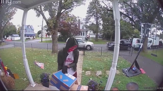 ‘Beware of holiday heists’: Florida’s attorney general warns of package thieves as Christmas draws near