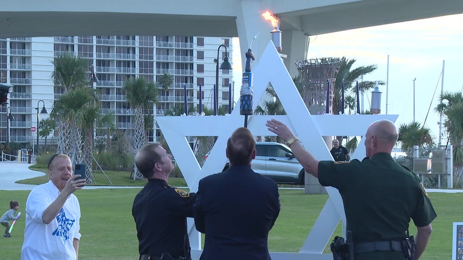 Pinellas County leaders show support for the Jewish community. 