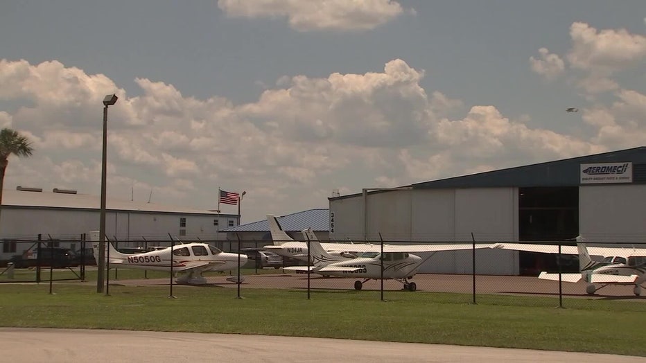 File: Lakeland Linder Airport