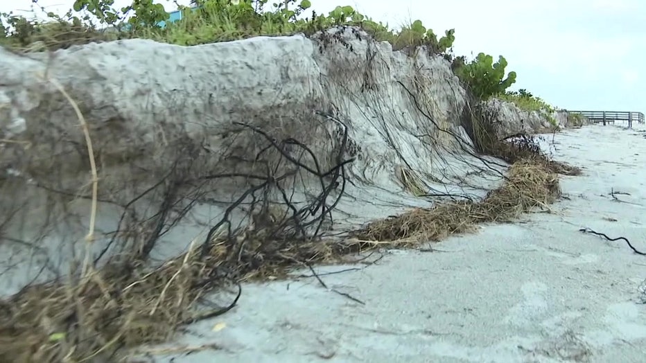 File: Sand dunes