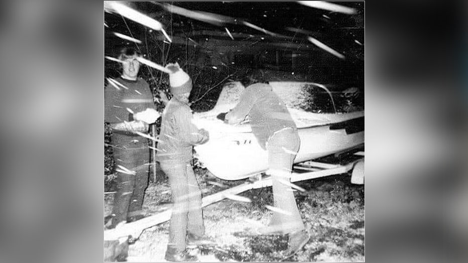 Teens have snowball fight on Jan. 19, 1977. Image is courtesy of Thomas Kaspar. 