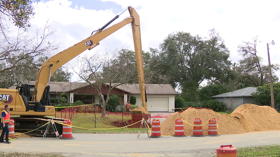 ‘Its like a nightmare’: Neighbors unsettled after 60 foot sinkhole in ...