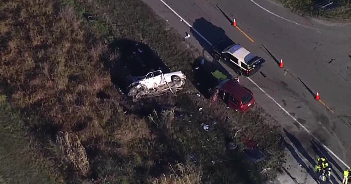 1 killed in early-morning crash in Manatee County | FOX 13 Tampa Bay