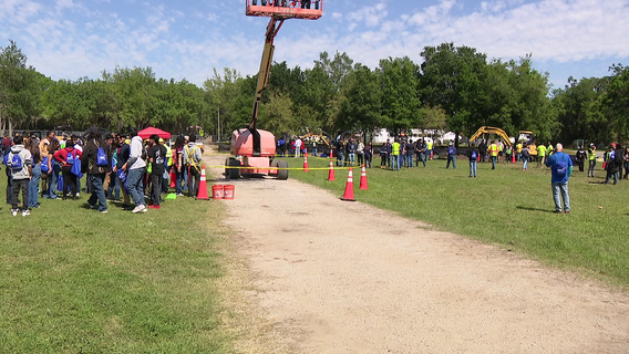 Bay Area high school students get hands-on introduction to construction industry