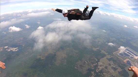 Parapelegic veteran thankful for opportunity to skydive