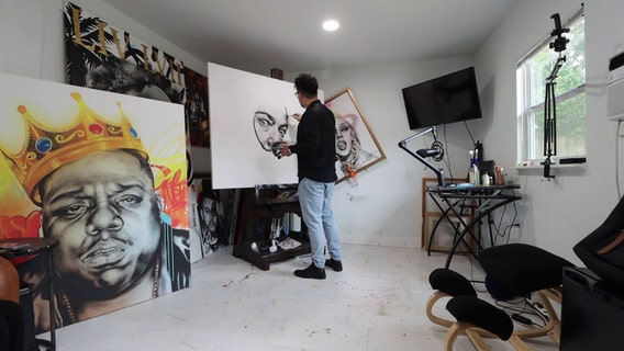 Tampa artist creates photograph-like paintings of celebrities