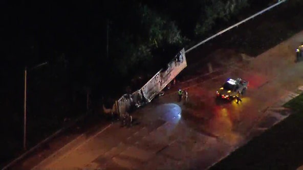 Semi-truck overturns in deadly crash on US-41 in Palmetto; Southbound lanes closed