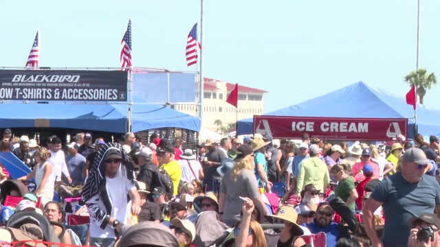 Tampa Bay AirFest draws large crowds, honors local heroes