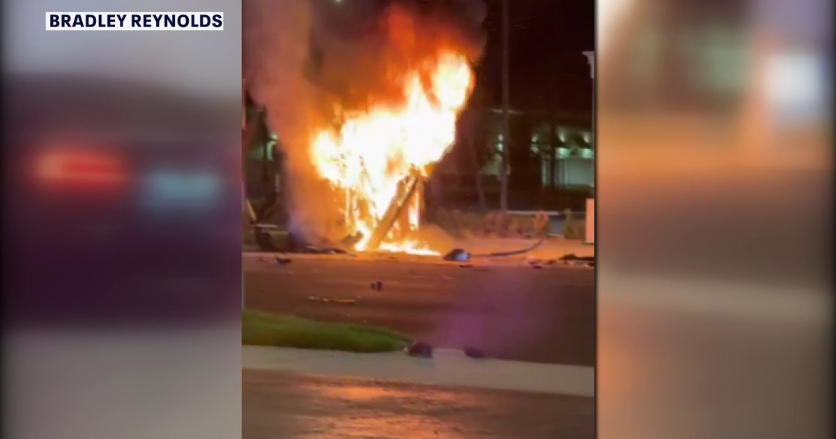3 rescued from burning car after crash in Tampa | FOX 13 Tampa Bay