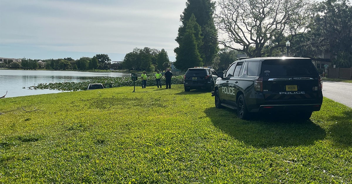 Driver hospitalized after car crashes into Lakeland lake: Police | FOX ...