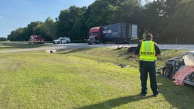 Mulberry man killed after semi-truck jackknifes into car