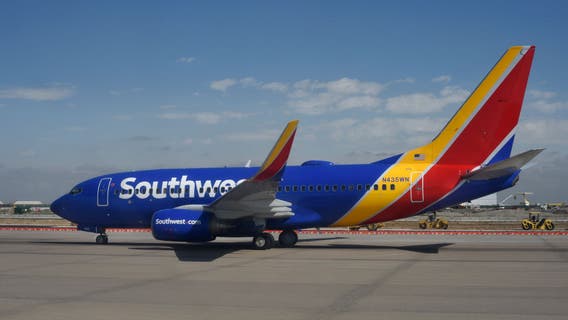 2 injured after Orlando-bound Southwest flight makes emergency landing in Tampa