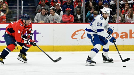 Capitals beat the Lightning 4-2 to keep their playoff hopes alive