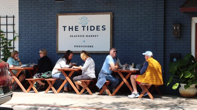 Award-winning Safety Harbor hot spot combines seafood market and restaurant