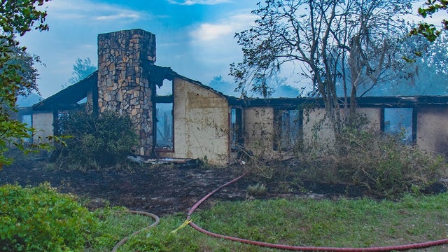 Firefighter injured while battling fire in Winter Haven