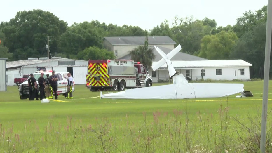 One person was killed in a plane crash in Mulberry.