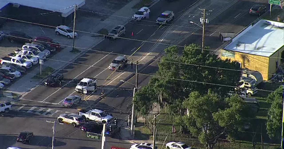 1 dead after early morning crash in Tampa, police investigating | FOX ...