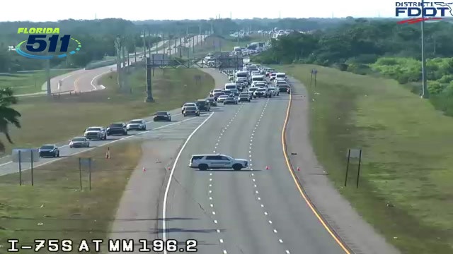 I-75 lanes back open after Venice brush fire causes shut down