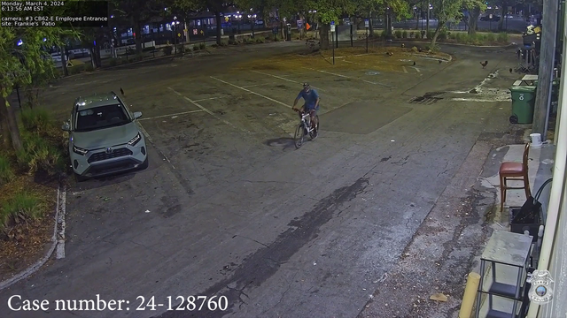 Investigators search for suspect involved in Tampa stabbing