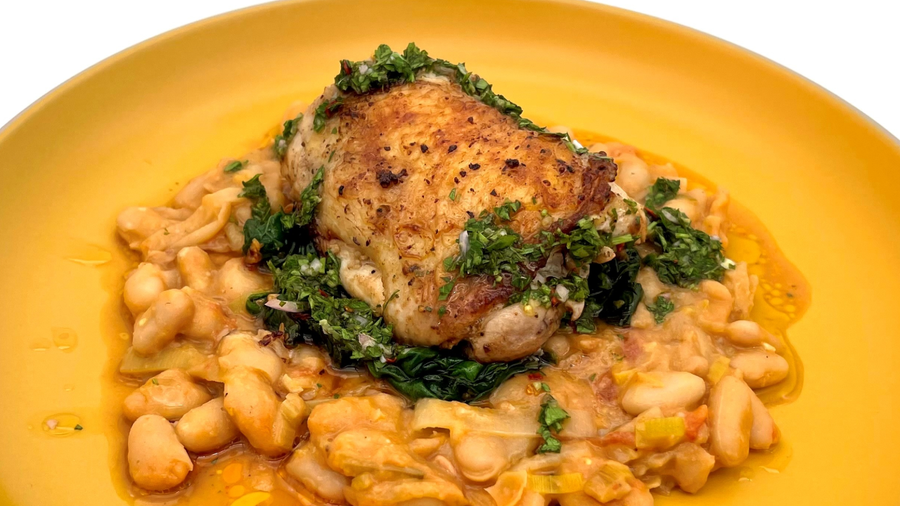 Recipe: Seared Chicken with Cannellini Beans & Spinach