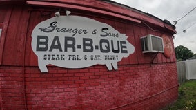 Lakeland restaurant has served barbecue to loyal customers for almost 30 years