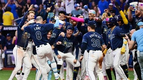 Brandon Lowe hits a game-ending homer as the Rays rally past the slumping Cubs 5-2