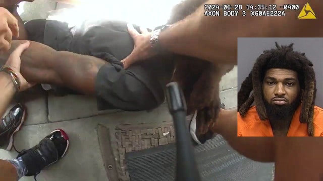 WATCH: Man accused of robbing Walgreens at gunpoint, stealing $2,000 worth of cigarettes: HCSO