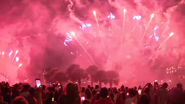 'Boom by the Bay' Fourth of July fireworks celebration lights up downtown Tampa