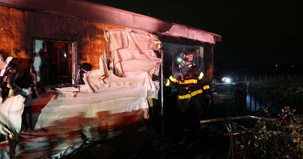 2 dogs killed in Seffner mobile home fire, officials say | FOX 13 Tampa Bay