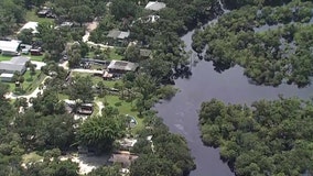 Sarasota County residents anticipating rising floodwaters along Myakka River