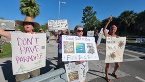 Dunedin residents speaking out against plans to build pickleball courts at Honeymoon Island State Park