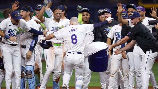 Jonny DeLuca scores on error in the 9th, Tampa Bay Rays beat Diamondbacks 5-4